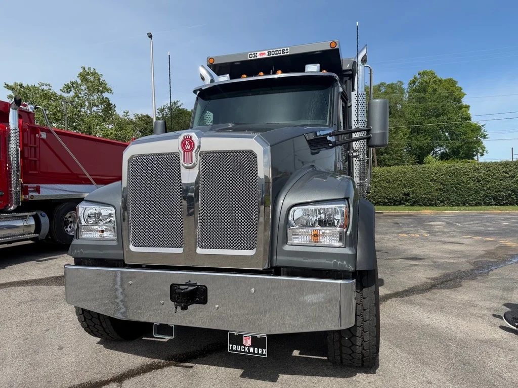 2027 Kenworth T880 in Mobile, AL — photo 2