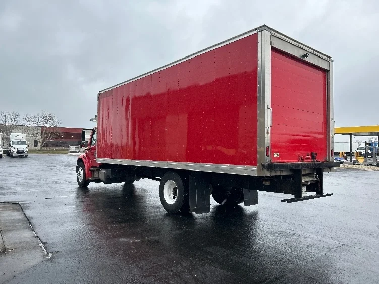 2019 Freightliner M2 106 - image 6