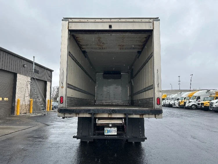 2019 Freightliner M2 106 - image 8