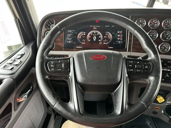 2024 Peterbilt 389 - image 7