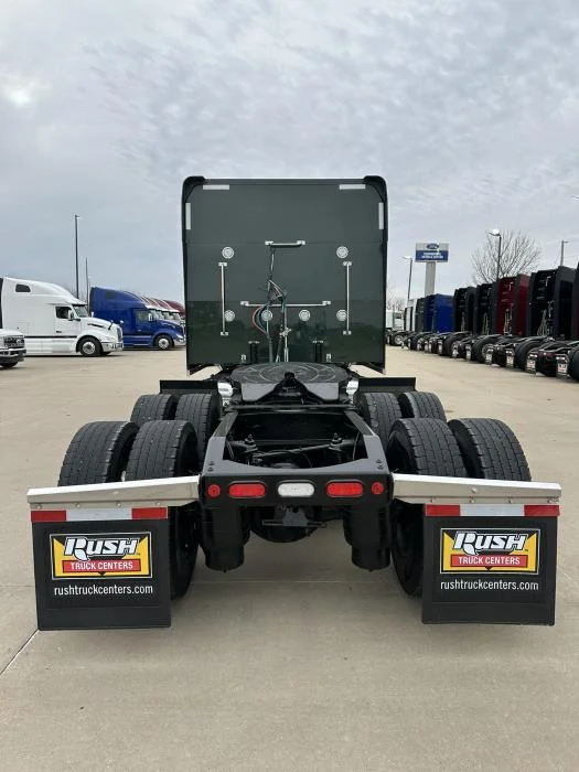 2024 Peterbilt 389 - image 5