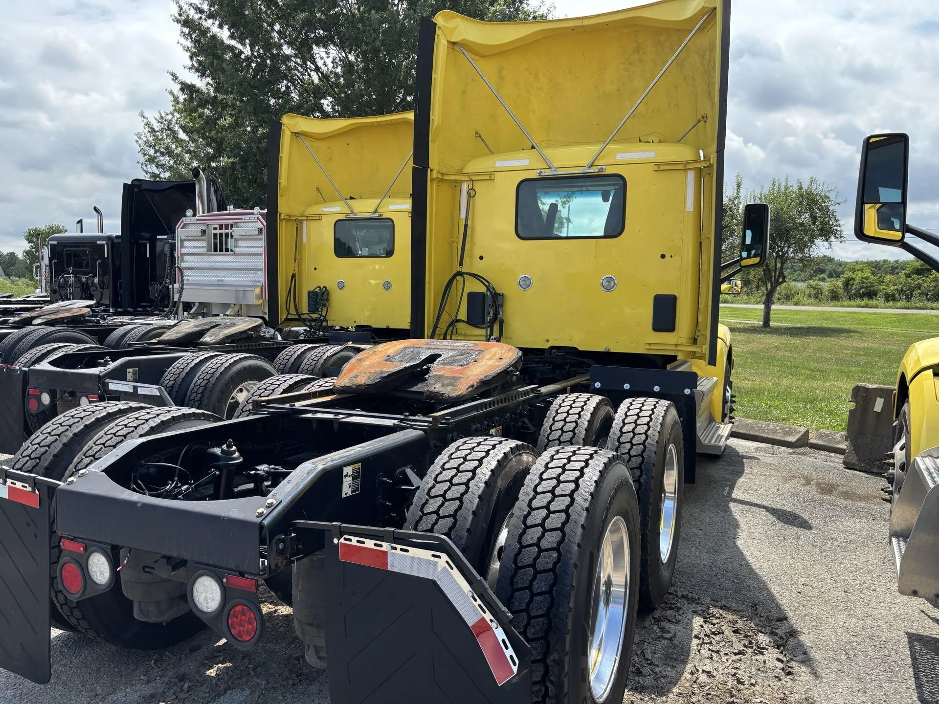 2021 Peterbilt 579 in Zanesville, OH — photo 4