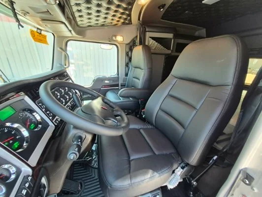 2027 Kenworth W900 in Rock Island, IL — photo 9