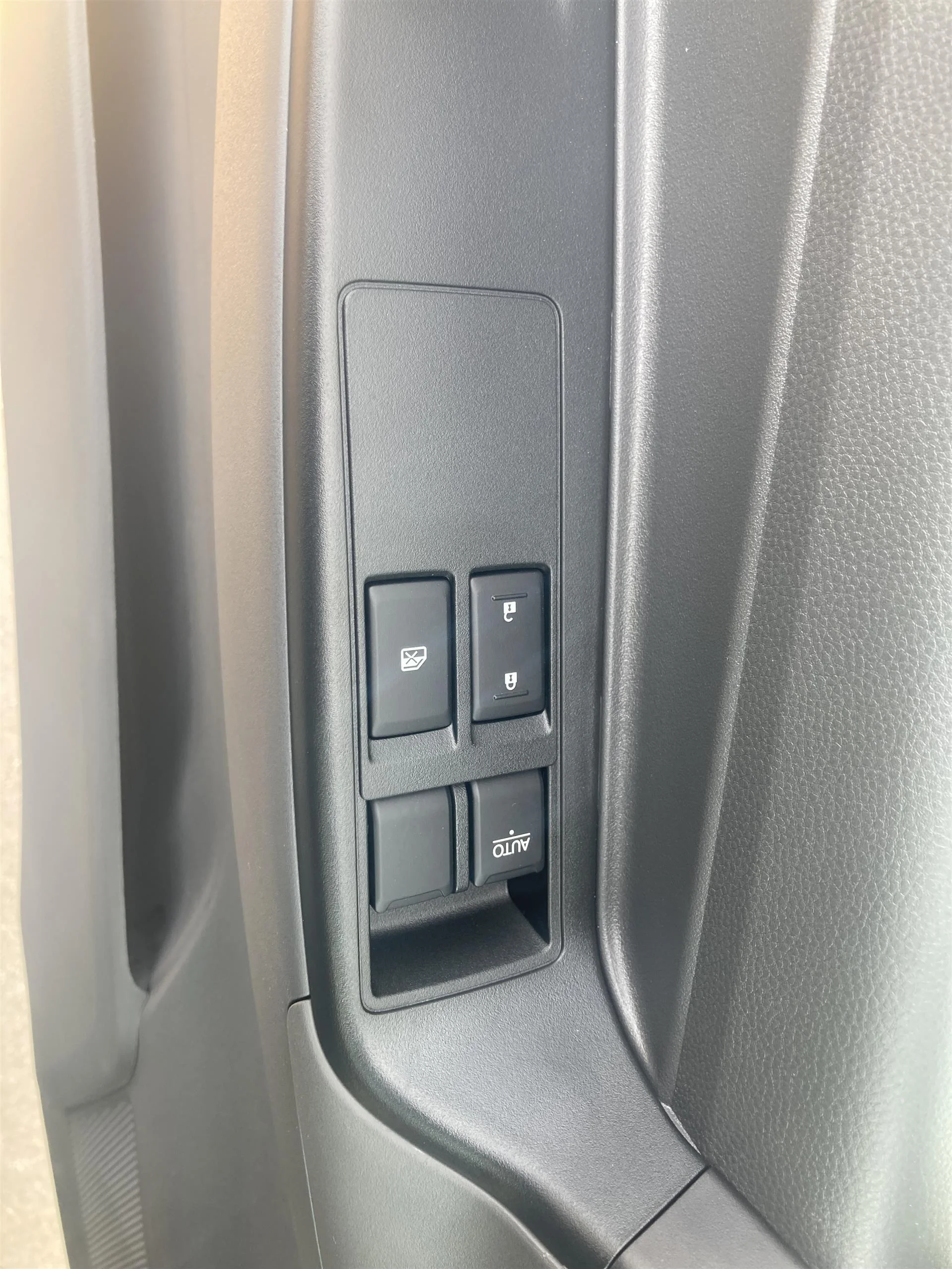 2026 Isuzu NRR in Sioux Falls, SD — photo 14