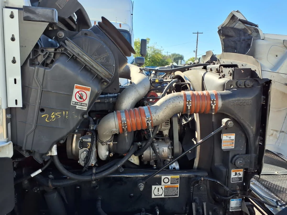 2020 Kenworth T370 - image 11