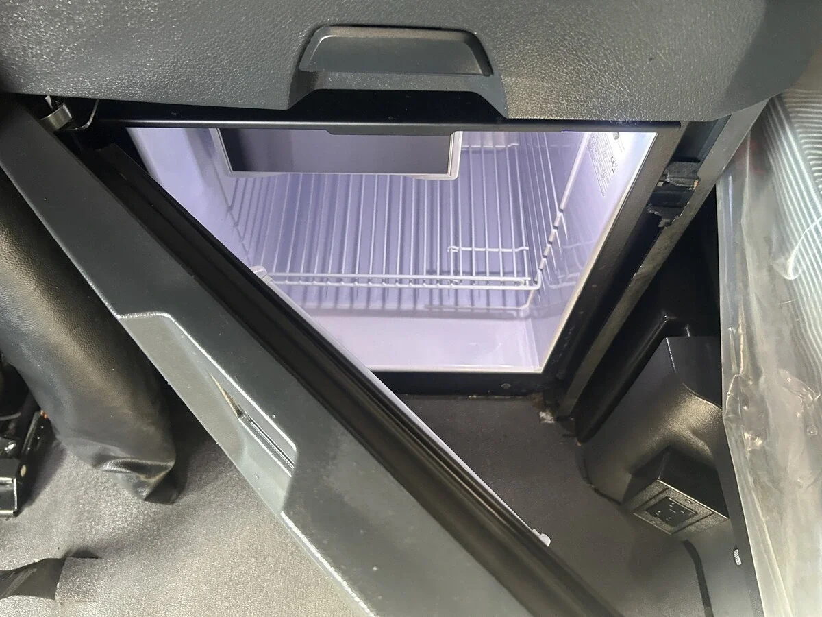 2025 Freightliner Cascadia - image 22