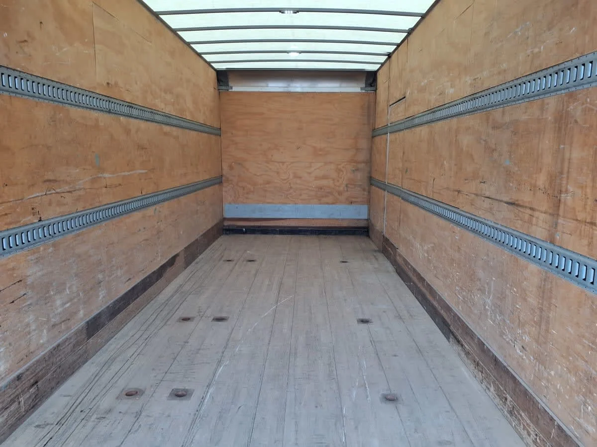 2020 International MV - image 8