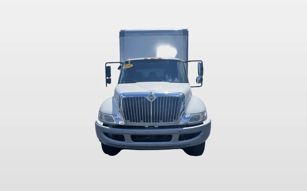 2019 International 4300 - image 1