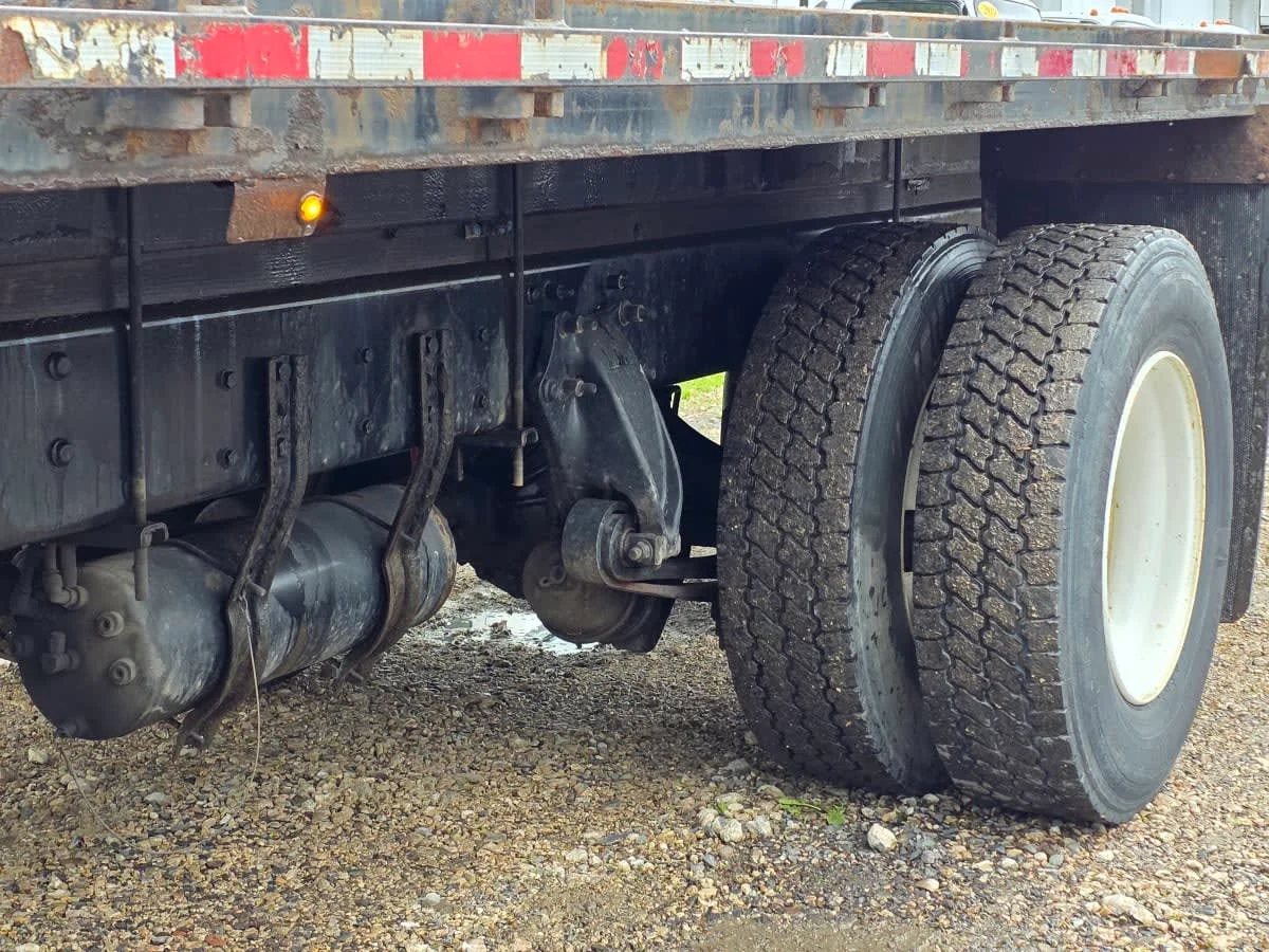 2017 Freightliner M2 106 - image 14