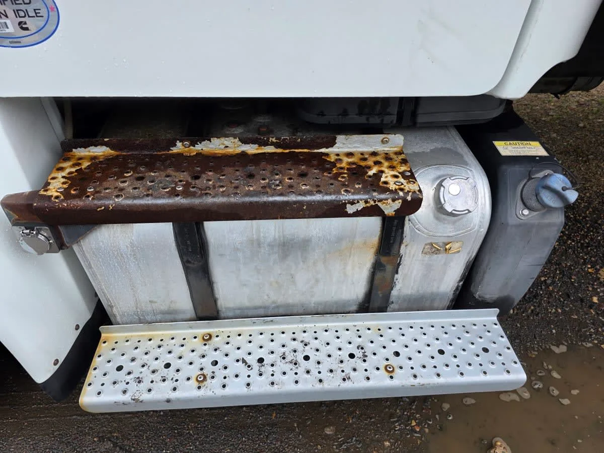 2017 Freightliner M2 106 - image 13