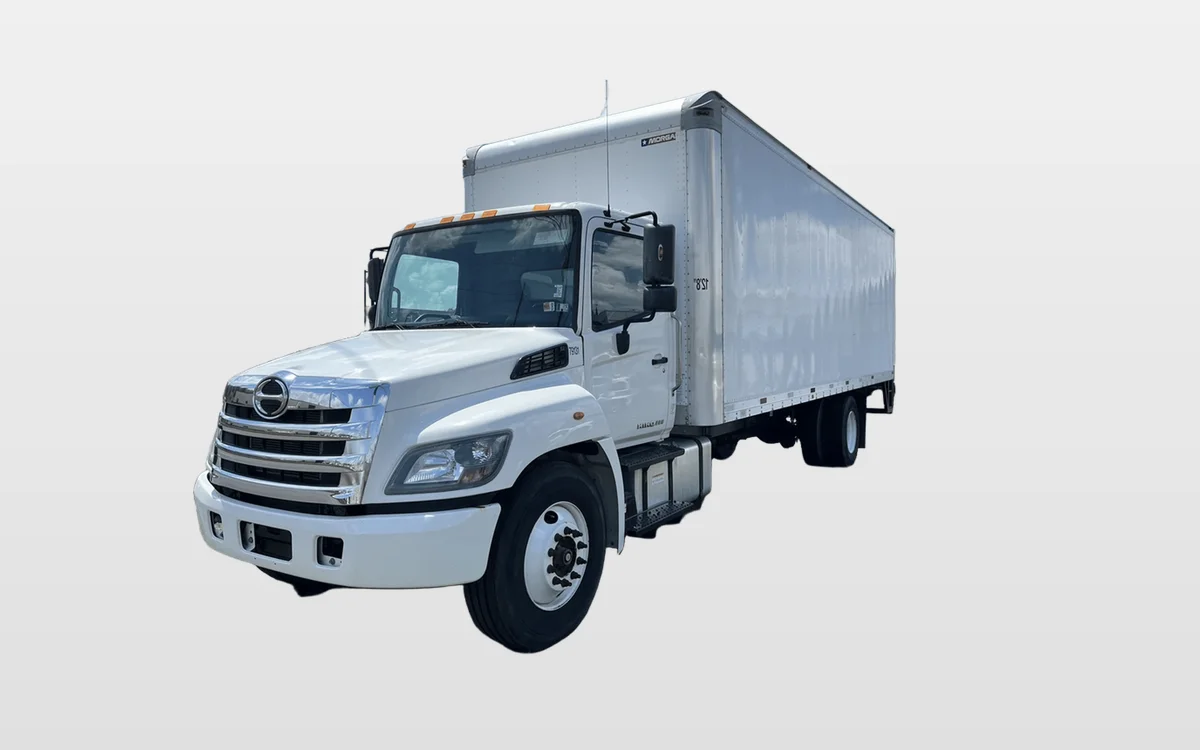 2019 Hino 268 - image 1