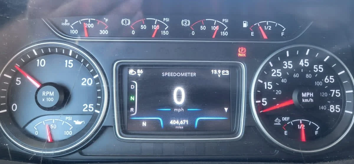 2020 International LT in Jacksonville, FL — photo 13