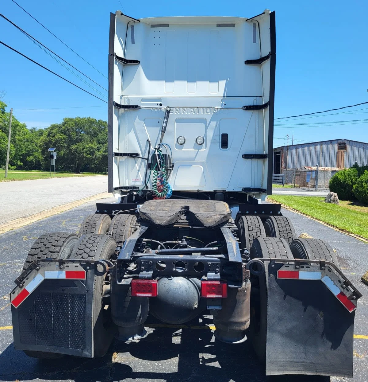 2020 International LT in Jacksonville, FL — photo 5