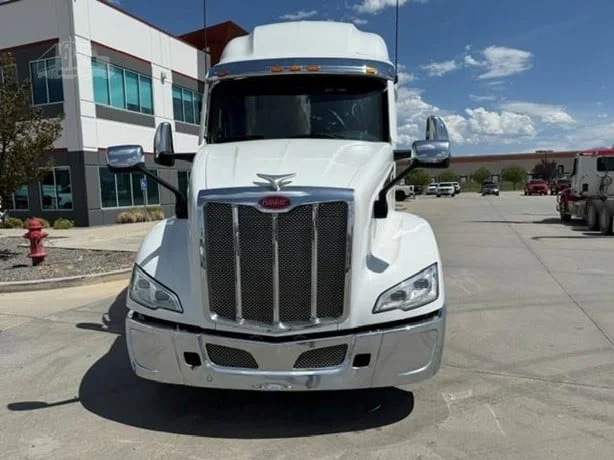 2024 Peterbilt 579 in Salt Lake City, UT — photo 2