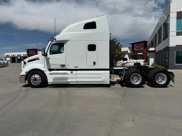 2024 Peterbilt 579 in Salt Lake City, UT — photo 9