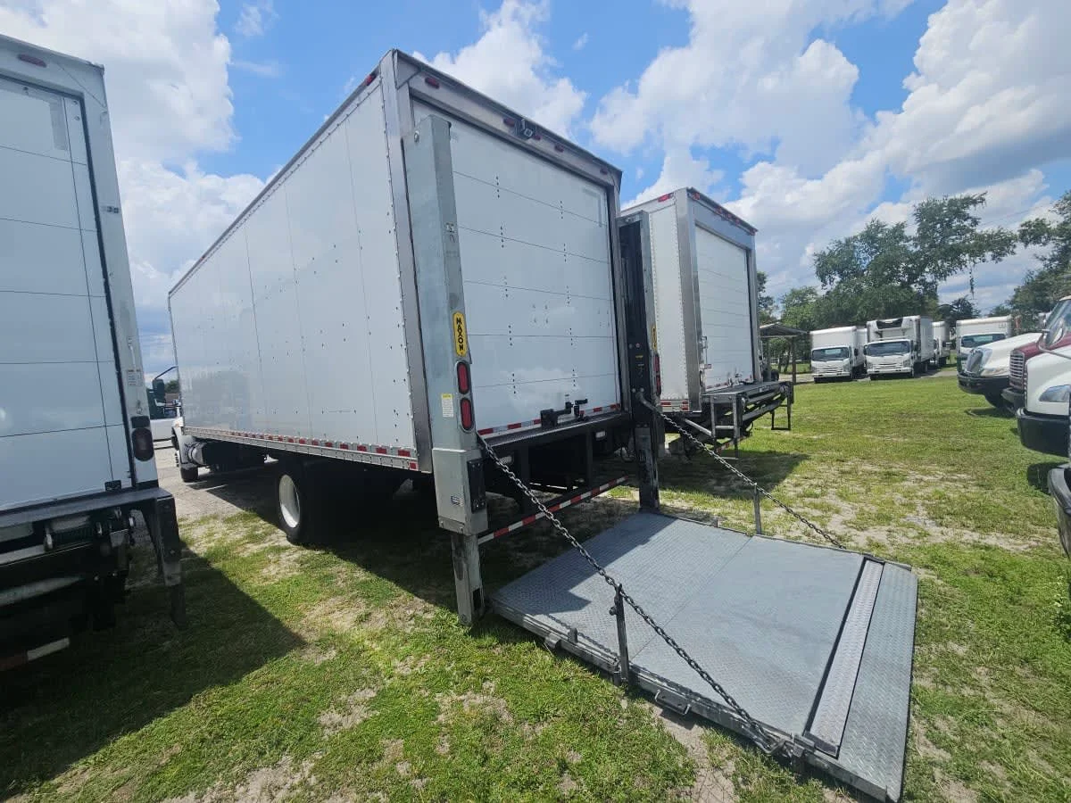 2020 International MV - image 6