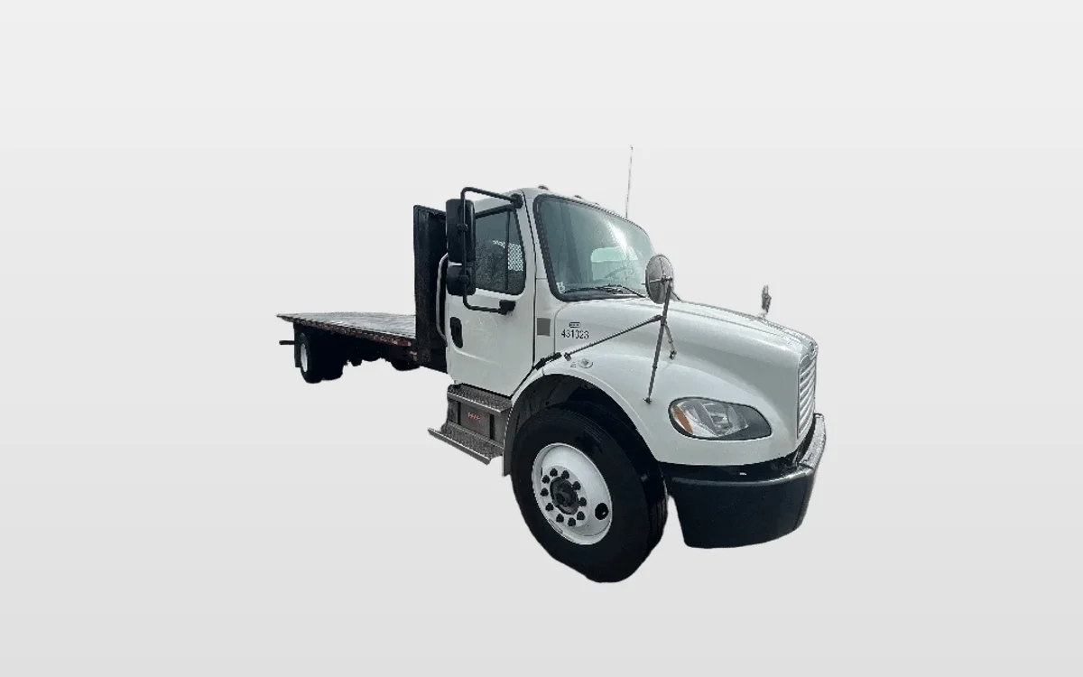 2022 Freightliner M2 106 - image 1