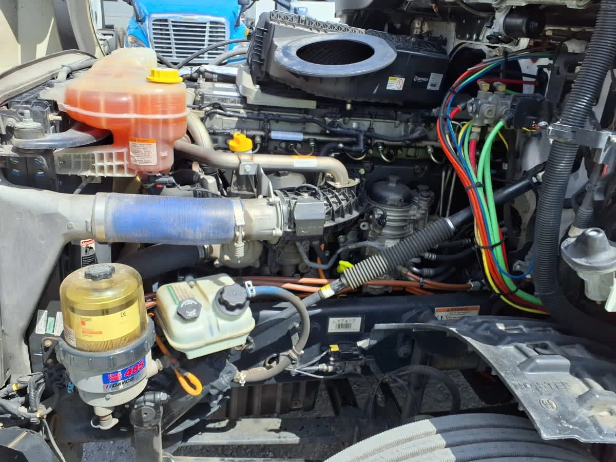 2020 Freightliner Cascadia in Greenville, SC — photo 8