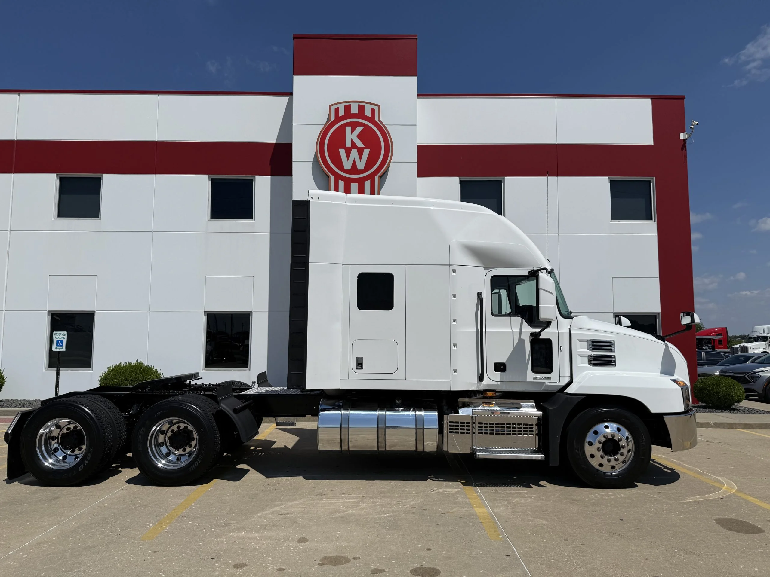 2023 Mack Anthem in Troy, IL — photo 4