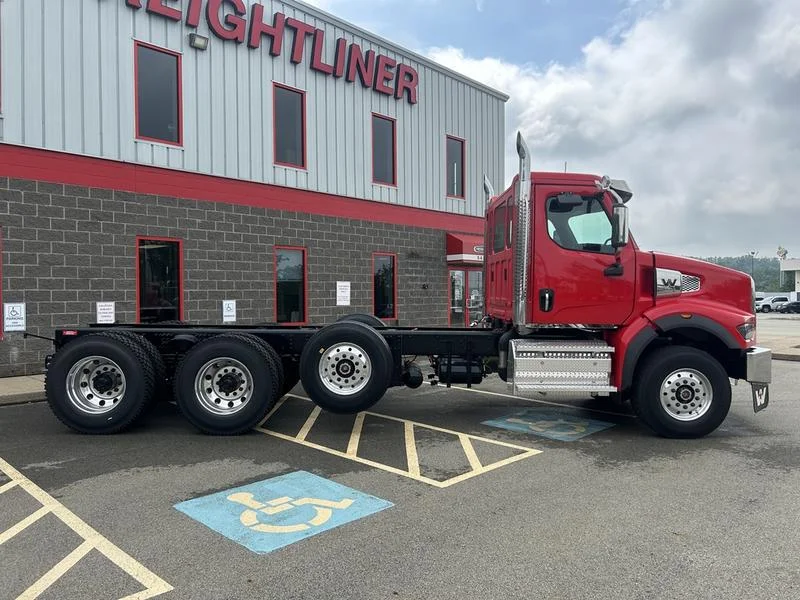 2026 Western Star 49X in Pittsburgh, PA — photo 3