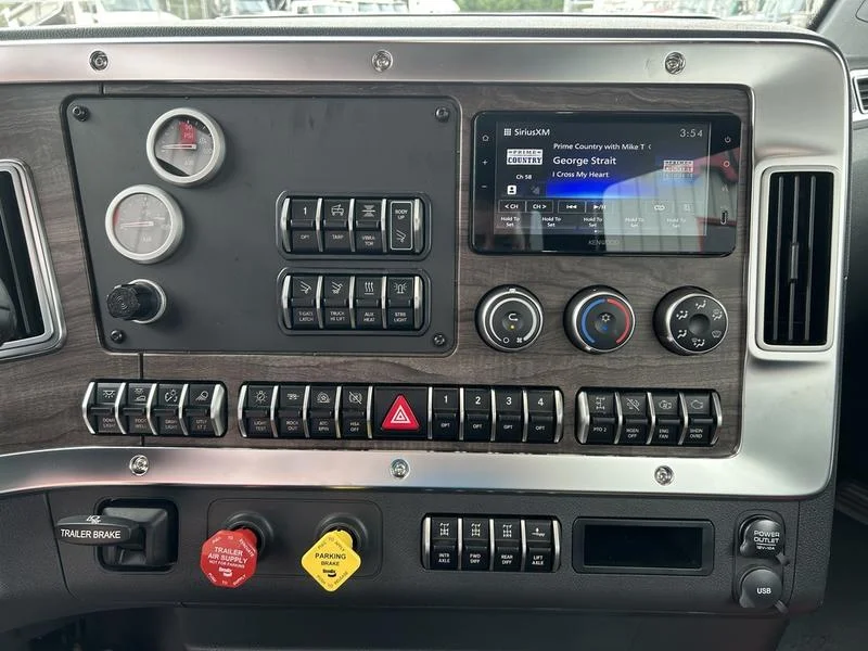2026 Western Star 49X in Pittsburgh, PA — photo 15
