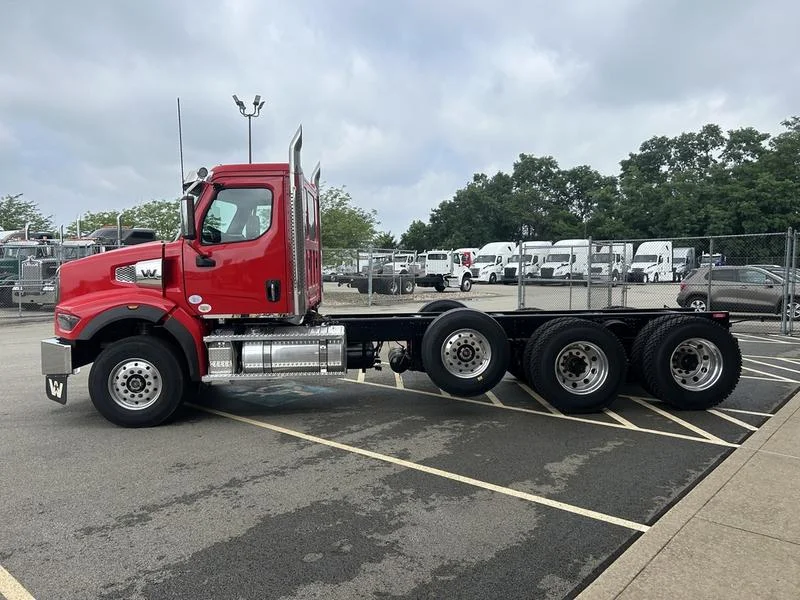 2026 Western Star 49X in Pittsburgh, PA — photo 7