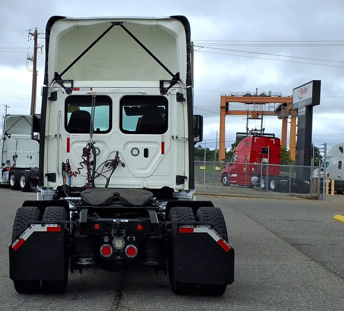 2018 Freightliner Cascadia in Memphis, TN — photo 5