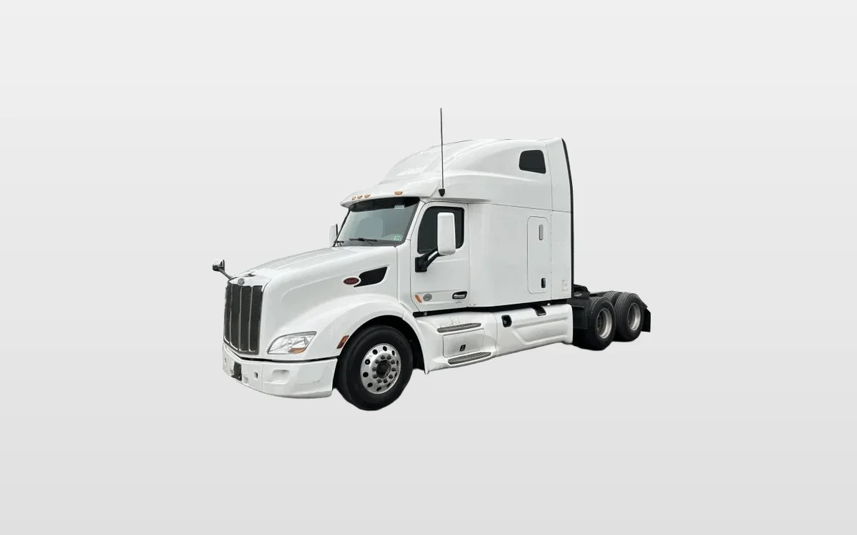 2022 Peterbilt 579 - image 1