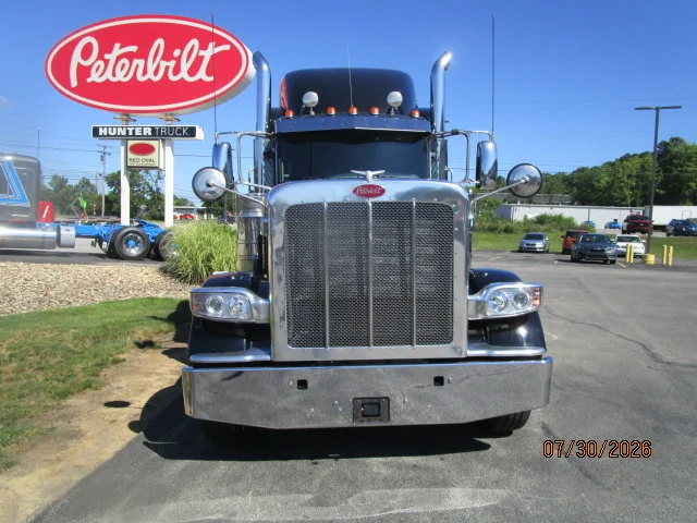 2022 Peterbilt in Butler, PA — photo 9