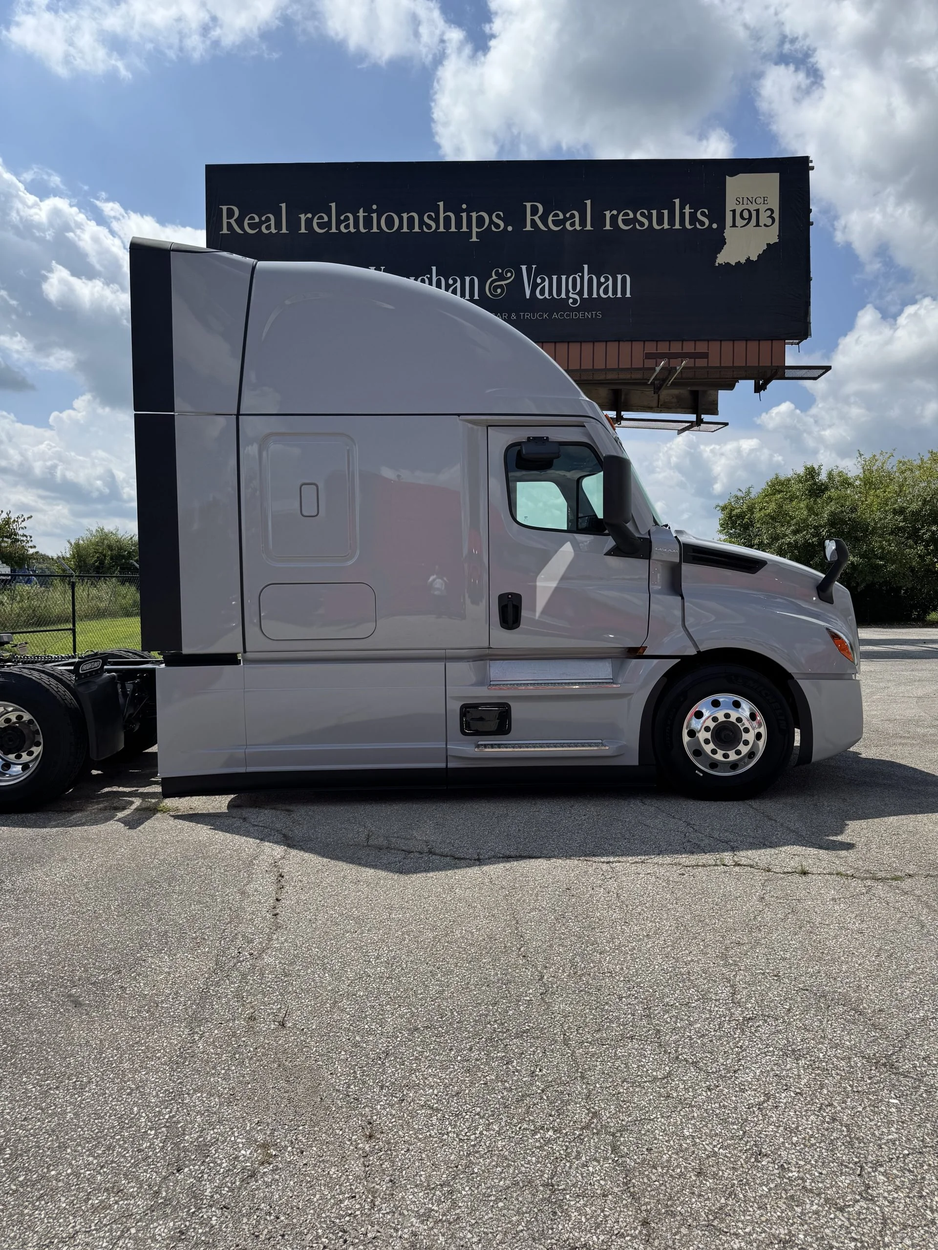 2026 Freightliner Cascadia in Anderson, IN — photo 6
