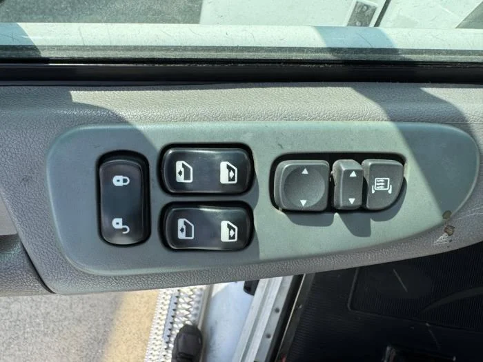 2020 Peterbilt 337 - image 26