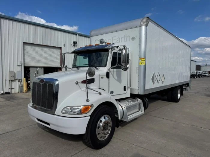 2020 Peterbilt 337 - image 2