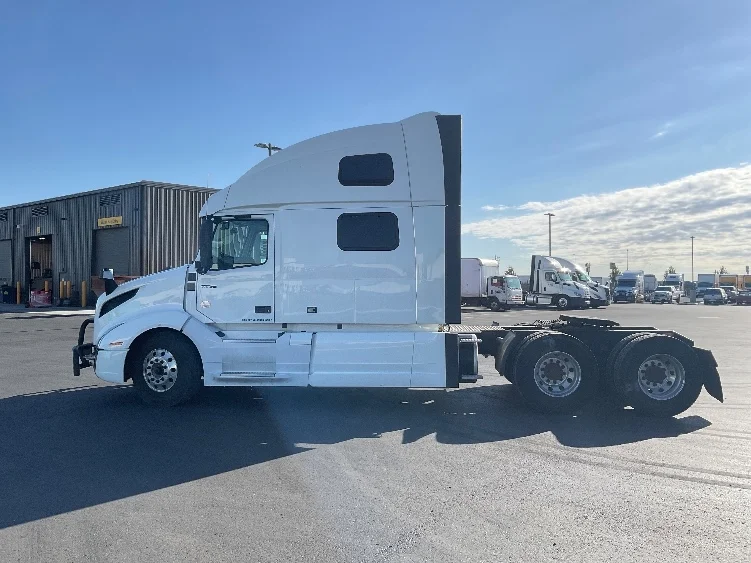 2023 Volvo in Pasco, WA — photo 4