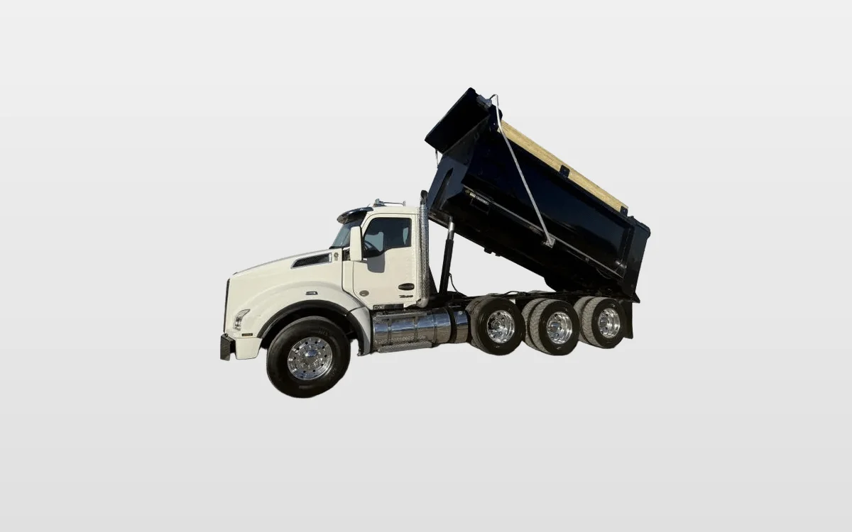 2025 Kenworth T880 - image 1