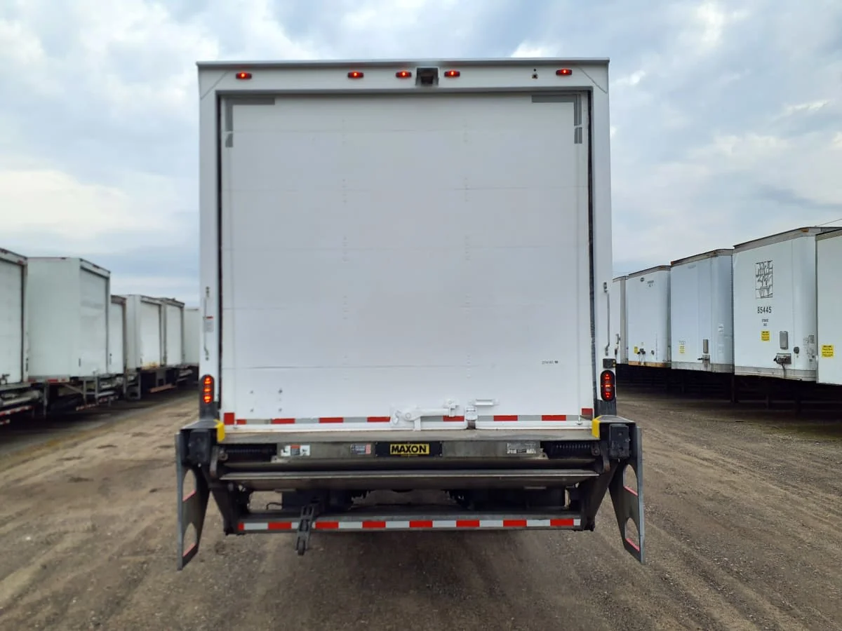 2020 Freightliner M2 106 - image 5