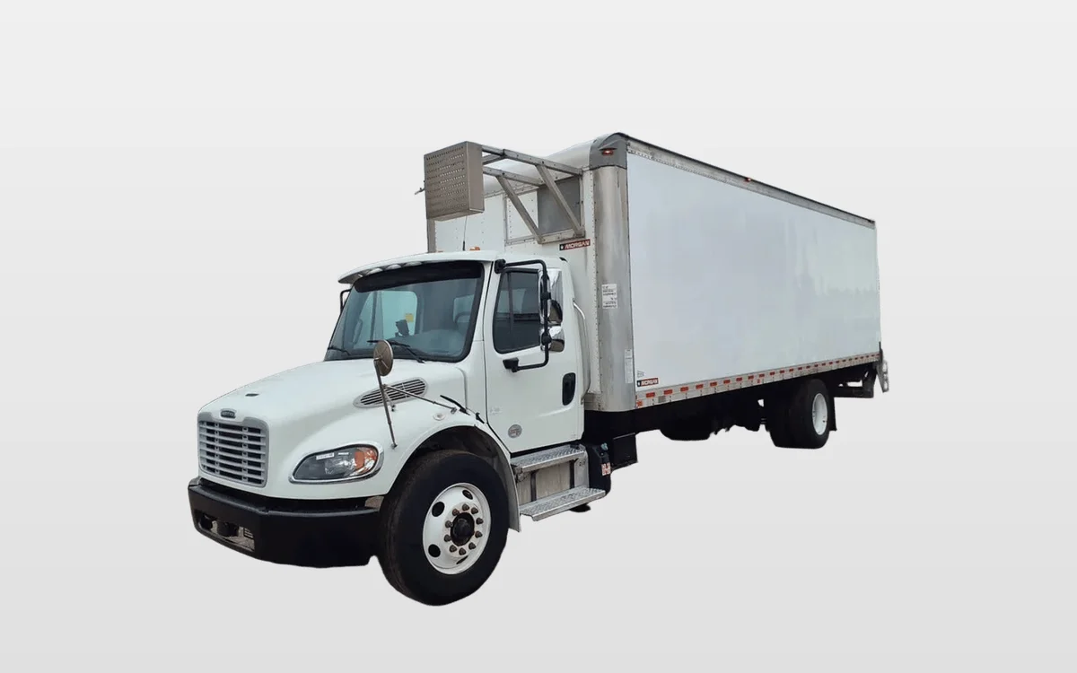 2020 Freightliner M2 106 - image 1