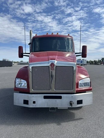 2024 Kenworth T880 - image 8