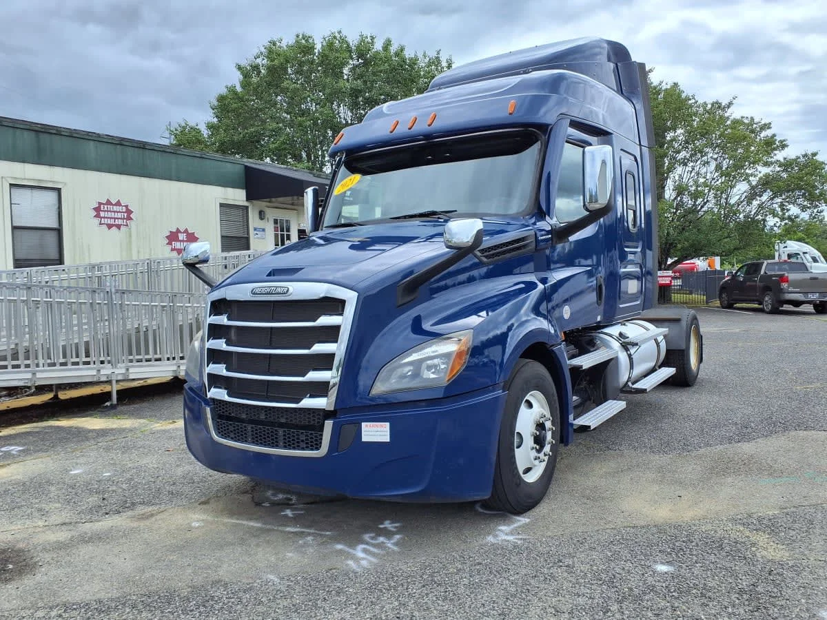2021 Freightliner Cascadia in Knoxville, TN