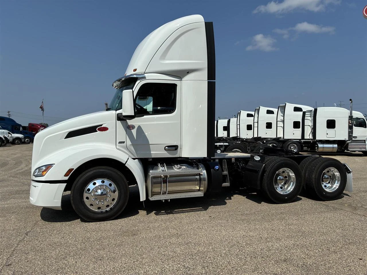2027 Peterbilt 579