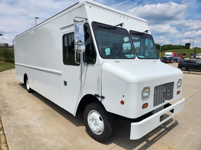 2027 Freightliner in Walton, KY — photo 16