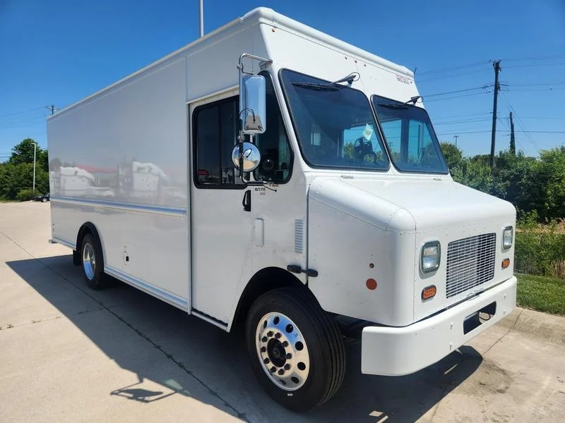 2027 Freightliner in Walton, KY — photo 15