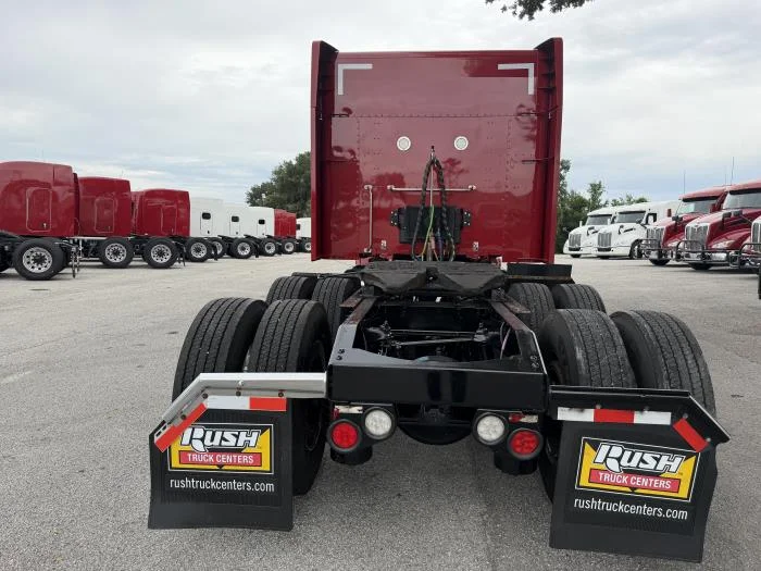 2022 Peterbilt 579 — photo 7