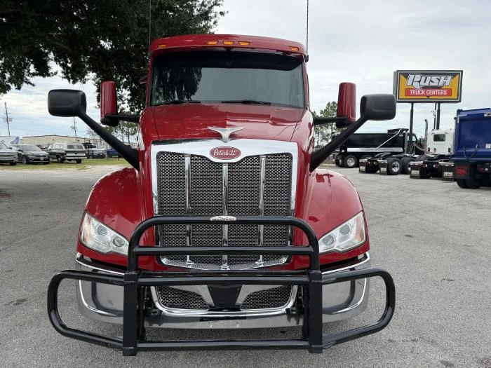 2022 Peterbilt 579 — photo 3