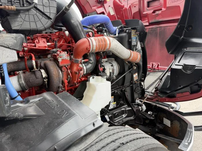 2022 Peterbilt 579 — photo 10