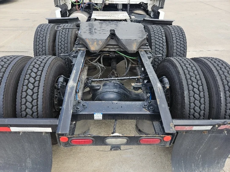 2020 Freightliner Cascadia - image 6