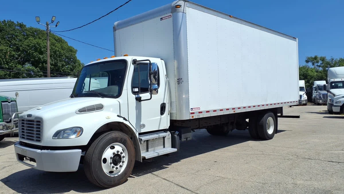 2017 Freightliner M2 106