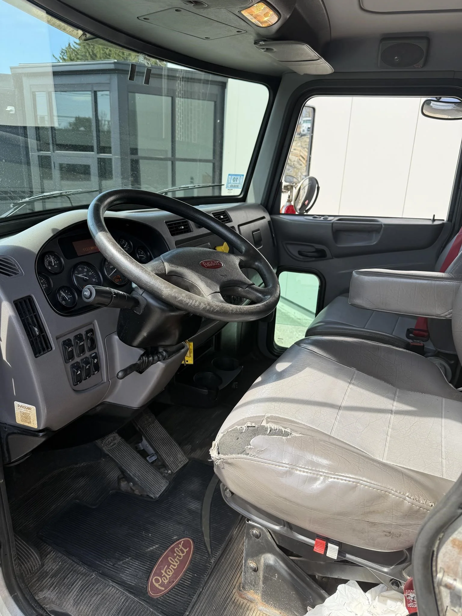 2019 Peterbilt 348 — photo 5