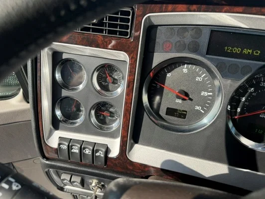 2027 Kenworth W900 in Omaha, NE — photo 11