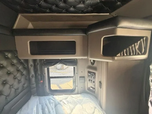 2027 Kenworth W900 in Omaha, NE — photo 16