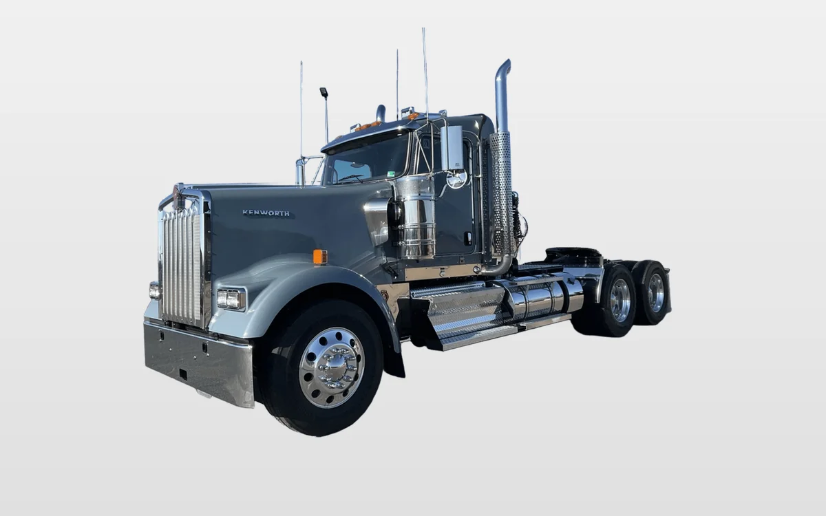 2026 Kenworth W900 - image 1